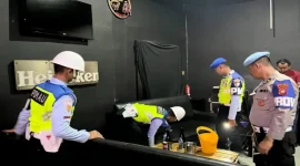 Dalam rangka menegakan ketertiban di wilayah Garnisun Pontianak, Satuan Polisi Militer Angkatan Udara (Satpomau) Lanud Supadio, menggelar Operasi Penegakkan Ketertiban (Opsgaktip) Gabungan pada Sabtu malam (22/2/25). - Foto Lanud Supadio