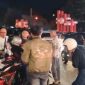 Personil Pos Pengamanan (Pos Pam) Bundaran Untan Polsek Pontianak Selatan dengan sigap menangani peristiwa kecelakaan lalu lintas (laka lantas) yang terjadi di simpang Bundaran Untan, Jalan Ahmad Yani, Pontianak Tenggara. - Foto Polsek Pontianak Selatan