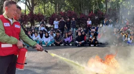 PMI Kota Pontianak Gelar Pelatihan Tanggap Kebakaran Kepada Anggota PMR