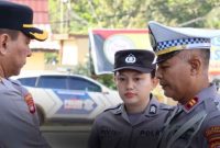 Apresiasi Personel Berprestasi, Kapolresta Pontianak Berikan Penghargaan - Foto Humas Polresta Pontianak