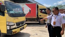 Sidak Kendaraan Luar Kalbar, Ratusan Truk Terancam Sanksi Pajak -Foto Istimewa
