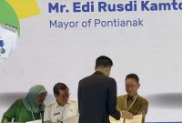 Wali Kota Pontianak Edi Rusdi Kamtono, menghadiri acara bergengsi Climate Resilience and Innovation Forum (CRIF) 2025 yang digelar pada 21 hingga 23 Mei 2025 di Jakarta dan Banyumas. Forum tingkat dunia ini digelar oleh United Cities and Local Governments Asia-Pacific (UCLG ASPAC) bekerja sama dengan Pemerintah Provinsi DKI Jakarta dan didukung oleh Uni Eropa.