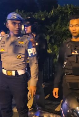 Jalan Ahmad Yani Ricuh! Polisi Turun Tangan Amankan Pelaku