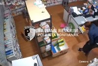 Pelaku Bobol Apotek Agung Pontianak Berhasil Diringkus Polisi - Foto Humas Polresta Pontianak