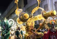 Karnaval APEKSI 2025: Penampilan Tugu Khatulistiwa di Karnaval APEKSI Bikin Geger Warga Surabaya