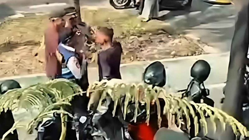 Hari Jum'at Tanggal 23 Mei 2025.
Tim Resmob Polda Kalbar mendapati laporan dari masyarakat bahwa ada terjadi keributan di Jalan Ayani dua. Foto Resmob Polda Kalbar