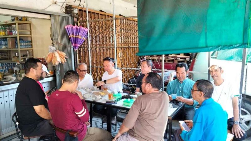 Edi Kamtono Ngopi Pagi Bersama Warga Pontianak - courtesy Sinarraya.co.id