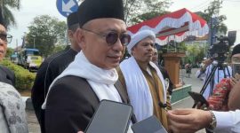  Setelah diterbitkannya Peraturan Wali Kota (Perwa) Nomor 22 Tahun 2025 tentang Pembatasan Jam Malam bagi Anak, Wali Kota Pontianak Edi Rusdi Kamtono berharap dukungan dari semua pihak, terutama para orang tua dalam mengawasi aktivitas anak-anak di malam hari. 