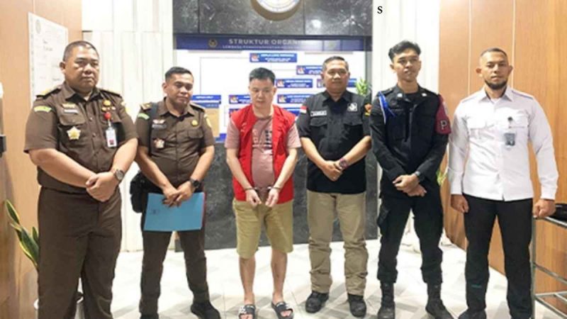 Kejaksaan Negeri Ketapang, didukung oleh Bidang Tindak Pidana Umum dan Intelijen Kejati Kalbar, telah mengeksekusi terdakwa Yu Hao ke Lapas Pontianak - foto Kejati Kalbar