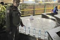 Satpol PP Tindak Tegas Oknum PKL Yang Larang Pengunjung Duduk di Waterfront Pontianak - foto Pemkot Pontianak