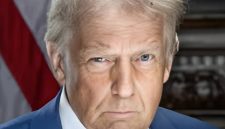Trump Serukan Pengeboran Minyak Besar-Besaran: Dunia Minyak di Ambang Krisis Baru