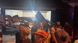  Kecelakaan maut terjadi di Jalan Trans Kalimantan KM 15, Dusun Parit Seribut, Desa Jawa Tengah, Kecamatan Sungai Ambawang, Kabupaten Kubu Raya, Kalbar. Sebuah bus antarkota menabrak warung di pinggir jalan. Seorang pria yang sedang duduk santai di warung tewas di tempat. - Foto TBNEWS Polres Kubu Raya