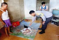 Penemuan bayi perempuan di Dusun Segiring, Desa Pisak, Kecamatan Tujuh Belas, Kabupaten Bengkayang, Kalimantan Barat pada Minggu pagi, 6 Juli 2025, menghebohkan warga.  - foto istimewa 