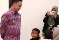 Pemerintah Kota Pontianak melaksanakan Program Cek Kesehatan Gratis (CKG) di sekolah-sekolah sebagai bagian dari delapan Program Hasil Terbaik Cepat Presiden dan Wakil Presiden untuk mendukung Indonesia Emas 2045. Program ini terdiri dari CKG Ulang Tahun, CKG Sekolah, dan CKG Khusus. - foto Pemkot Pontianak