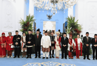 Presiden Prabowo Subianto foto bersama Presiden dan Wakil Presiden terdahulu di ruang kredensial, Istana Merdeka, Jakarta, pada 17 Agustus 2025. Foto: BPMI Setpres/Cahyo
