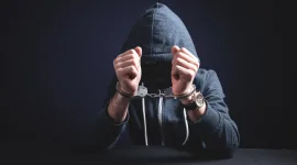 Kronologi Penembakan Charlie Kirk: Tyler Robinson Ditangkap Polisi - foto ilustrasi