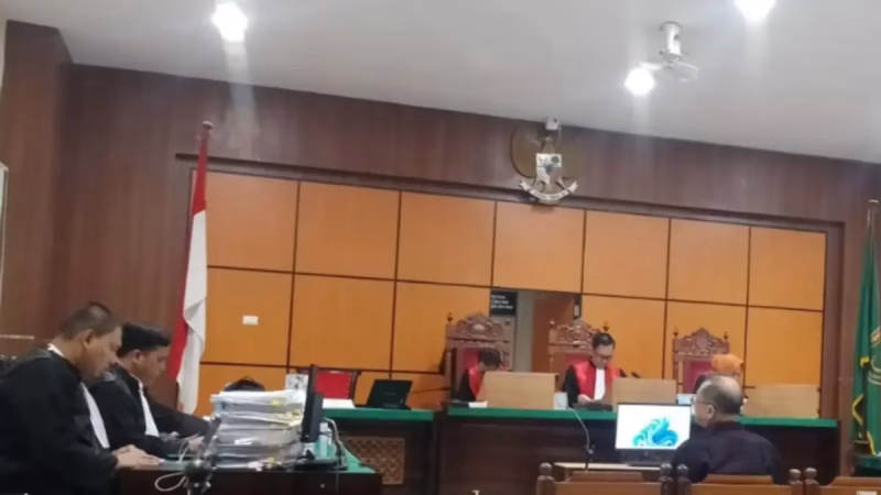 Pengadilan Tindak Pidana Korupsi pada Pengadilan Negeri Pontianak telah menjatuhkan putusan terhadap terdakwa Paulus Andi Mursalim dalam perkara tindak pidana korupsi Pengadaan Tanah salah satu Bank Pemerintah Daerah Propinsi Kalimantan Barat, hari Rabu, (3/9/2025) - foto Dok Kajati Kalbar