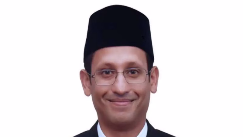 Kasus Chromebook Nadiem Makarim kini menjadi sorotan publik dan headline di berbagai media. Mantan Menteri Pendidikan, Kebudayaan, Riset, dan Teknologi itu resmi ditetapkan sebagai tersangka oleh Kejaksaan Agung pada 4 September 2025.