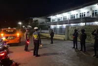 Patroli Skala Besar Polres Singkawang, aksi nyata jaga kota tetap aman, kembali digelar pada Kamis dini hari (18/9/2025). Kegiatan dimulai tepat pukul 00.00 WIB, menyusuri jalan-jalan utama di Kota Singkawang, Kalimantan Barat. - foto Polres Singkawang