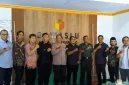 Badan Pengawas Pemilu (Bawaslu) Kota Singkawang menggelar rapat koordinasi pengawasan pemutakhiran data pemilih berkelanjutan (PDPB) triwulan IV, Kamis (23/10/2025). Kegiatan ini melibatkan sejumlah instansi terkait, antara lain KPU, Polres, Kodim, Disdukcapil, Lapas Kelas II, RSJ, dan Dinas Kominfo Kota Singkawang. foto MC Singkawang