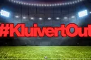 Tagar #KluivertOut langsung menggema di jagat maya — dari X hingga Instagram. Ribuan komentar membanjiri unggahan resmi akun PSSI dan Timnas Indonesia, sebagian besar menyuarakan kekecewaan terhadap strategi dan pilihan pemain yang dianggap tidak maksimal. - foto Ilustrasi