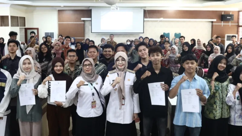 Mahasiswa luar daerah yang menempuh pendidikan di Universitas Tanjungpura (Untan) kini tak perlu repot datang ke kantor Dinas Kependudukan dan Pencatatan Sipil (Disdukcapil) Kota Pontianak - Foto Pemkot Pontianak