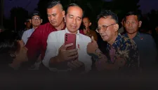 Presiden Joko Widodo meresmikan pembangunan dan perbaikan 27 ruas jalan sepanjang 217 kilometer di Provinsi Nusa Tenggara Timur (NTT) pada Kamis, 1 Oktober 2024 - Foto: BPMI Setpres/Muchlis Jr
