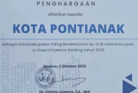 Kota Pontianak berhasil meraih peringkat ke-12 nasional sebagai daerah paling berkelanjutan dalam ajang UI Green City Metric Ranking 2025 yang digelar Universitas Indonesia (UI). 