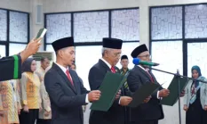 Wali Kota Pontianak Lantik Dewas PDAM Tirta Khatulistiwa 2025-2029