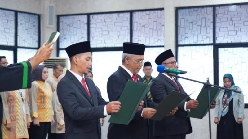 Wali Kota Pontianak Lantik Dewan Pengawas PDAM Tirta Khatulistiwa 2025-2029 - foto Pemkot Pontianak