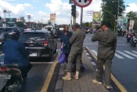 Warga Pontianak bisa didenda Rp500 ribu jika memberi uang atau barang kepada pengemis di jalan. - Foto Pemkot Pontianak