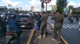 Warga Pontianak bisa didenda Rp500 ribu jika memberi uang atau barang kepada pengemis di jalan. - Foto Pemkot Pontianak