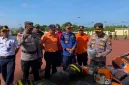 Polres Kubu Raya menggelar Apel Kesiapan Bencana dalam rangka Tanggap Darurat Menghadapi Bencana Hidrometeorologi. Kegiatan yang berlangsung di halaman apel Polres Kubu Raya, Rabu (5/11/2025) pukul 08.00 WIB, dipimpin langsung oleh Wakapolres Kubu Raya Kompol Hilman Malaini. - foto TBNEWS Polres Kubu Raya