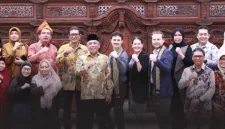 Delegasi Jerman Akui Potensi Pontianak kota luar biasa. Pakar ACQUIN Robert Raback memuji potensi Pontianak. Untan siap diakreditasi global. - foto Prokopim Pontianak