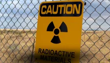 Dua kontainer Produk Alas Kaki Indonesia dikembalikan AS karena diduga terpapar radioaktif Cs-137. Satgas sebut temuan ini berbarengan dengan kasus udang dan cengkeh. - foto ilustrasi