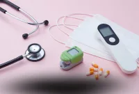 Menkes Budi akan ubah Sistem rujukan BPJS Kesehatan yang merepotkan dan membahayakan nyawa. DPR setuju, rujukan akan diubah berbasis kompetensi.