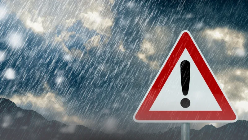 Peringatan Cuaca Ekstrem Kalbar dirilis BMKG. Curah hujan tinggi dan pasang maksimum mengancam banjir Pesisir Barat Kalbar 22-27 November. -foto ilustrasi