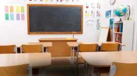 Pelajari kumpulan soal Bahasa Indonesia kelas 9 fakta opini asumsi untuk persiapan ulangan semester! Dilengkapi kunci jawaban dan tips membedakan ketiga jenis kalimat.