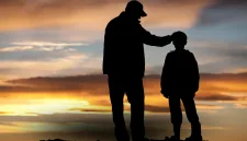 Twibbon Hari Ayah bukan sekadar dekorasi foto, melainkan medium memperkuat ikatan emosional khususnya di era digital ini.  - foto ilustrasi