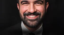 Dalam sebuah postingan media sosial yang viral, Trump mengancam akan memotong aliran dana federal untuk Kota New York jika kandidat dari Partai Demokrat, Zohran Mamdani, berhasil memenangkan kontes tersebut. - foto Wikipedia