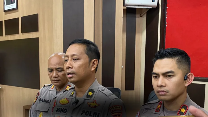 Polresta Pontianak gencar lakukan penertiban knalpot brong di Pontianak dan razia bengkel yang menjual knalpot tidak standar. Upaya ini menekan balap liar.